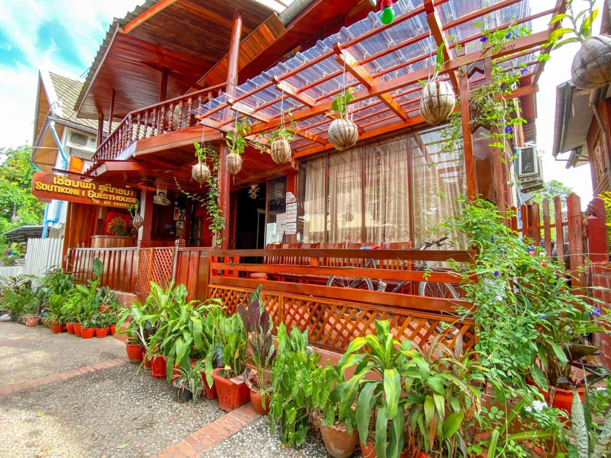 Soutikone1 Guesthouse Luang Prabang Esterno foto